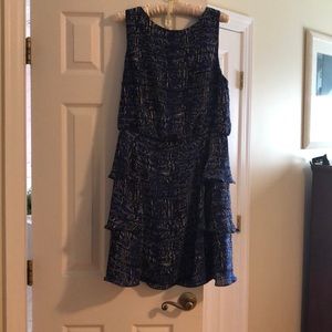 Banana Republic blouson tiered dress